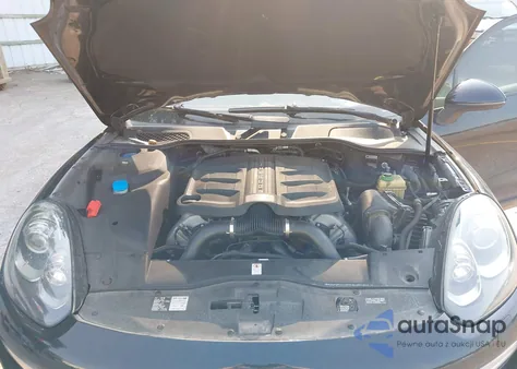 2016 Porsche Cayenne Gts из США, поврежденный, VIN WP1AD2A24GLA76719